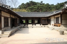 [쉼표] 충무공 탄신 473주년, 500년 세월을 넘어 명장 이순신을 만나다