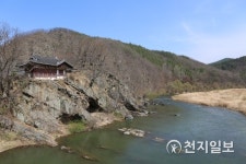 [쉼표] 청송 유네스코세계지질공원 1년… 온 가족이 30억년 비경에 취해보세요!