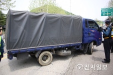 탈북단체, 파주 대북전단 살포 포기… 경찰 제지, 시민단체 반대로 무산