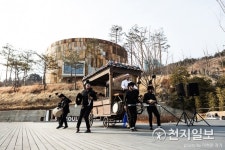 홍익인간 꿈꾼 단군, 당골포차 주인 돼 사람다운 사람 찾아 나서