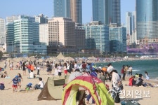 [부산] 해운대해수욕장, 다소 한산한 주말 오후