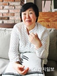 [인터뷰] 이원화 소설가… 소외 여성·인간 가치 다루는 페미니스트를 꿈꾸다