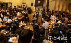 안철수, 정치 일선 물러나 독일로… 4차 산업혁명 등 시행착오 볼 것