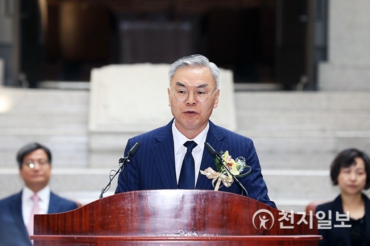 사법개혁법 추진, 대법관 증원 30명 확정 제안에 논란 여전