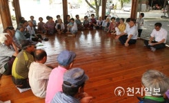 김순호 구례군수, 현장 의견 청취 위해 경로당 방문