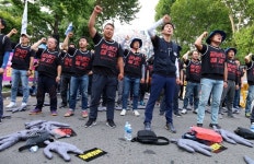 文정부, 쌍용차 사태 해결 약속 지켜야… 청와대 앞 집회