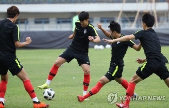벼랑 끝 남자축구… 와일드카드 손흥민·황의조·조현우 총출동