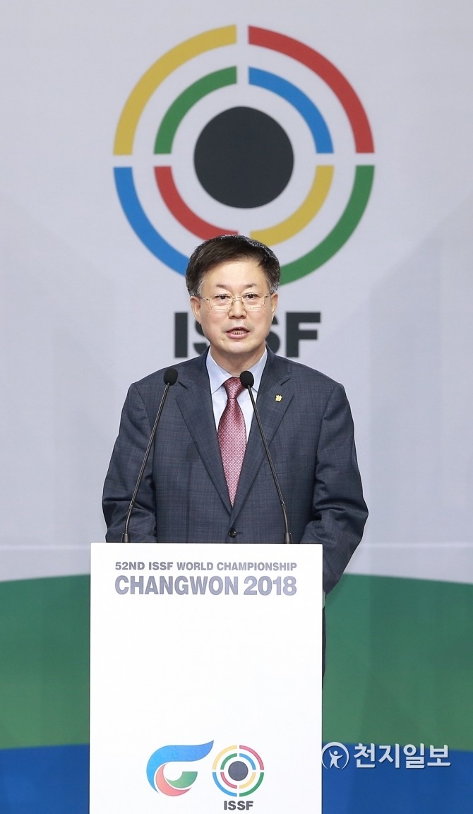 신명주 대한사격연맹 회장, 병원 임금 체불 논란으로 사퇴 의사 밝혀