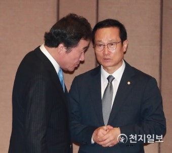 대화하는 이낙연-홍영표