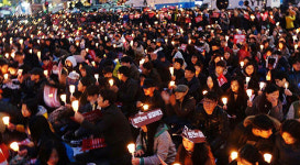 서울 도심 대규모 집회… 곰탕집성추행판결·촛불2주년