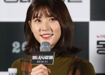 동네사람들 인사말하는 김새론