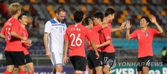 한국, 우즈베키스탄 4-0 대승… 벤투호 무패기록으로 순항 중
