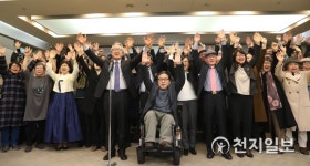 100년 전엔 나라 독립, 지금은 정신의 독립 위해 만세