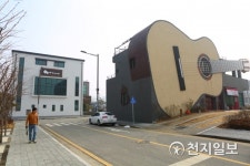 [경기도] 스토리가 있는 테마기행, 아름다운 건축물과 함께하는 추억여행은 어떨까?