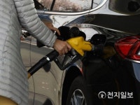 1400원 넘어선 휘발유 평균 가격