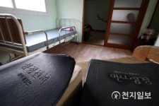 [이슈in] 8년간 당한 지독한 성폭행… 그 사람은 목사도 아닙니다