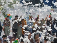 [지역축제] 대전 유성온천문화축제… 이팝나무 꽃 아래 매혹적인 감동