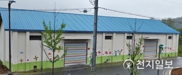 [홍천] 삼성메디슨 벽화봉사활동단의 재능기부