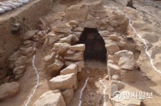 부여 능안골 고분군서 백제 귀족층 돌방무덤·봉분 확인