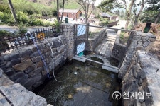 산불 이후 사용 못하는 옥계마을 약수터