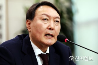 인사청문회 답변하는 윤석열 후보자