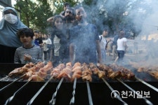 양꼬치 하나 주세요