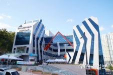 [인천] 연수, 국제언어체험센터 개관식 개최… 웹툰 특화 도서관 운영