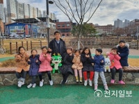 이정철 의원, 본촌생태어린이공원 동물 캐릭터 조형물 설치
