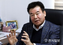 지난해부터 훈풍, 얼어붙었던 소방산업에 온기를 더하고 싶은 마음입니다