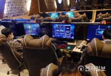 정부 코로나19 예방 PC방·클럽 등 집단시설 집중관리