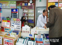 조규일 진주시장, 공적마스크 5부제 약국 격려방문