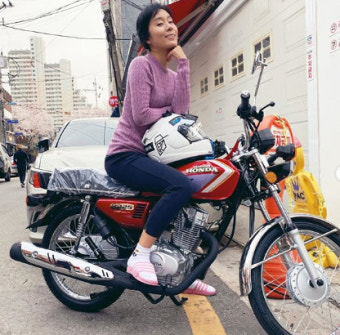 팝핀현준박애리, 달달한 일상 공개