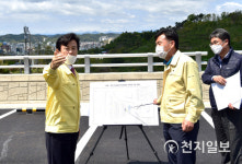 비봉·선학산림공원 조성현장 방문한 조규일 진주시장