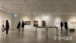 [천안] 한 뼘 미술관 운영 재개… 한지 콘서트 展