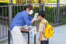최교진 세종교육감, 연양초 등교수업 현장점검