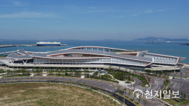 인천항 국제여객터미널 오는 15일 개장 준비 한창