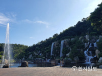 [천지포토] 안산 노적봉 폭포…  눈으로 힐링 하세요