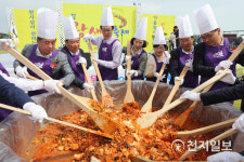 신안군, 코로나19 차단 섬 왕새우 축제 취소