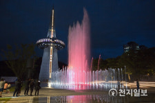 대전마케팅공사, 엑스포과학공원 환상적인 음악분수와 한빛탑 미디어파사드