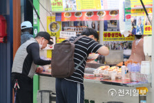 [르포] 귀향 대신 늘어난 혼추족… 서글프지만 감염우려로 홀로 보내