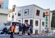 [천지포토] 동일집단 격리 들어간 부산 해뜨락 요양병원