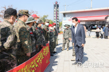 [의왕] 해병대전우회, 왕송호수 환경정화 봉사 활동해