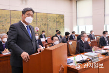 [천지포토] 업무보고하는 김영준 한국콘텐츠진흥원장