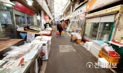 [천지포토] 코로나 확산 한산한 돈암제일시장