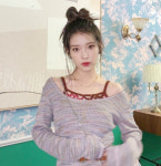 아이유 1위… 물오른 미모