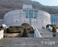 [천지포토] 설 연휴 사흘째, 동두천 소요산 찾은 시민들