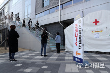 충남 백신 시대 개막… 요양병원부터 시작 예방접종 적극 동참을