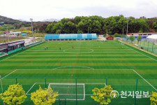 정읍시, 국민체육센터 축구장 인조 잔디로 새 단장