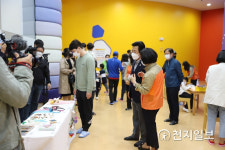 대전어린이회관, 어린이날 신기한 체험놀이에 푹 빠진 아이들