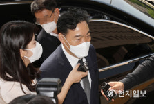 [천지포토] 법무부 들어가는 김오수 검찰총장